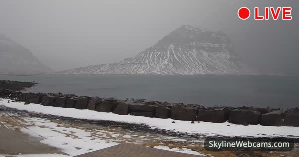 Kirkjufell Montagne Grundarfjörður