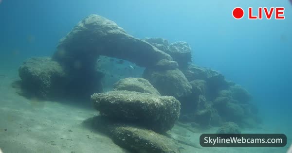 Câmara subaquática em Karavostasi Creta