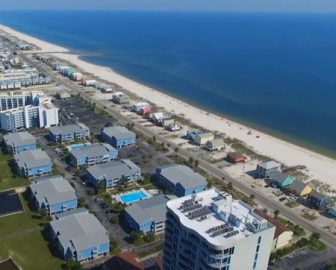 Visite aérienne d'Orange Beach, AL