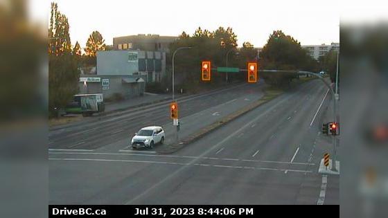 Saanich North:Hwy 17 at Cloverdale Ave in Victoria
