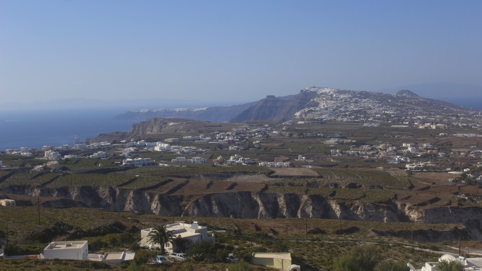 Santorin : Voreina Gallery Suites