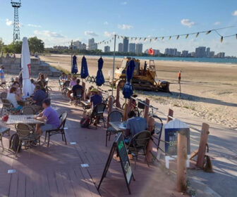 A doca em Montrose Beach