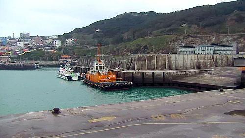 Z roter Säulenhafen, dong